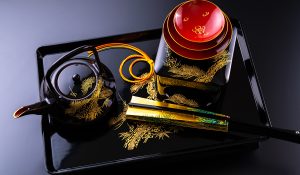 Why Wajima Lacquer Sushi Plates Are Captivating the World image