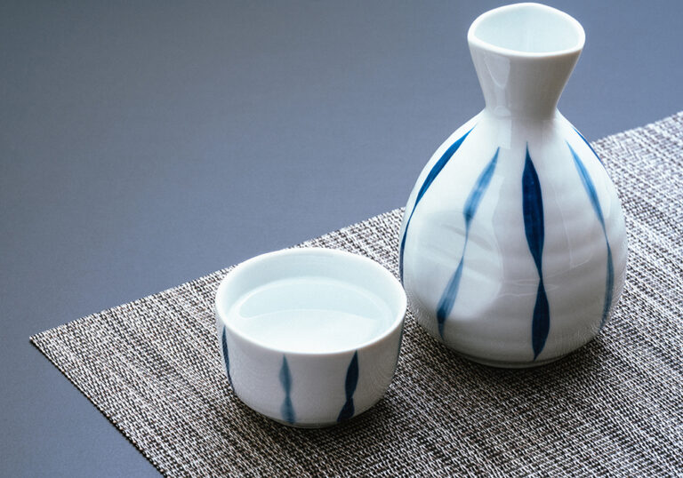 Luxury Sake Set Gift Box from Japan: Where to Buy & What to Know image